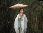 Reinventing the Childrens Cheongsam:A Modern Evolution of Traditional Elegance