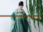Reinventing the Cheongsam Dress:A Stylish Blend for Autumn-Winter Fashion
