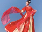 The Evolution of Wedding Cheongsam for Toast Ceremony