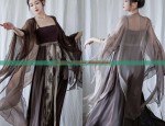Embracing the Curves:Wide-footed Elegance in Cheongsam Shoes
