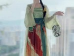Pepsi Harmony:The Cultural Significance of Cheongsam in Modern Fashion