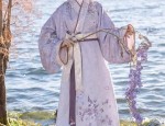 The Art of Qipao,Shawl,and Cape-like Fashion:A Blend of Traditional Elegance and Modern Charm