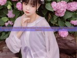 The Charm of Light Blue Hanfu Robes with Large Sleeves
