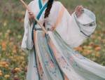 Reinventing the Cheongsam:A Two-Piece Ensemble