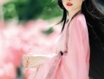 Modernizing the Cheongsam:A Youthful Version for Teen Girls with Short-Length Sleeves