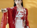 Elegant Jade Green Horseface Skirt and Blouse:A Fashion Statement
