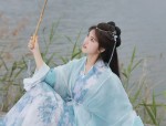 The Splendor of the Seven Princesses in Traditional Hanfu Fashion