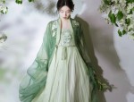 Lace Bubble-Hem Cheongsam:A Blend of Traditional Elegance and Modern Charm
