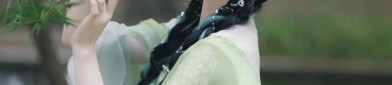 The Elegance of Hanfu Shawls and Cape-like斗篷 in Traditional Chinese Attire