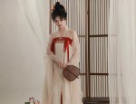 Embracing the New-Wave of Traditional Charm:The Rise of Long-Style Chinese Cheongsam Skirts