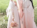 The Story of a Traditional Cheongsam-Clad Aristocratic Lady of the Republic of China