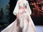 The Enchantment of Necklaces and Horseface Skirts:A Fashionable Fusion