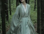 Winter Childrens Hanfu Fashion:A仙风道骨的Journey into the World of Childrens Traditional Chinese Attire