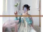 Beautiful Scholars Attire:Exploring the Allure of Traditional Hanfu Fashion in Modern Context