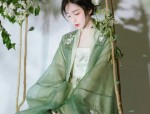 The Elegance of Long-sleeved Cheongsam Skirts
