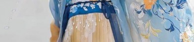The Enchantment of Silk Flower Cheongsam:A Blend of Tradition and Modernity