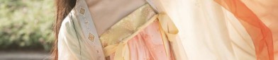 The Enchantment of a Red Horseface Skirt and Blouse:A Fashionable Journey