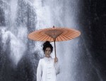 Youthful Fashion:Traditional Chinese Womens Cheongsam with Modern Tang-Style Embroidery