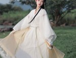 Handcrafted Cheongsam Bag:A Blend of Tradition and Modernity