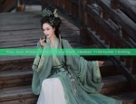 The Student in a Pink Hanfu:Embracing Traditional Elegance