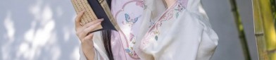 Petite Charm:The New Wave of Qipao for Women