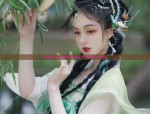Elegance in Retro:Yang Zis Qipao Style