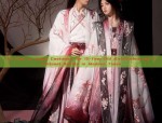 Summer in Tang Style:The Revival of Hanfu Fashion