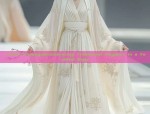 The Enchantment of a Flower-Pattern Cheongsam:A Tale of a Young Girl