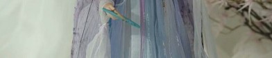 The Enchantment of Red Hair Accessories in Traditional Chinese Hanfu Fashion