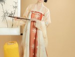 Youthful Cheongsam Style:The Allure of Traditional Beauty for Modern Teen Girls