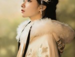 Yáo Mèi Encounters a Divine Deer in Traditional Hanfu Fashion Embracing the Large Size Beauty