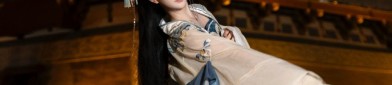 The Splendor of Tang-Style Hanfu:The披上袄 as a Symbol of Cultural Heritage