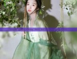 The Blue Cheongsam of Jiang Jie