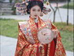 Little Girl in Traditional Chinese-Style Hanfu:A Fairy-like Vision in Super-Elegant Chinese Vogue