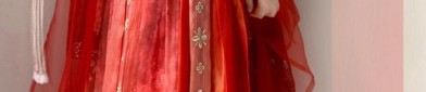 Qipao Beauty:A Refreshing Tale of a Young Girl in Traditional Elegance