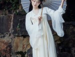 A Modern Twist on Traditional Cheongsam:The Short-sleeved改良旗袍上衣
