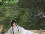 Exploring the Enigma of Ethnic Fashion:The敦煌飞天裤子 and Its Evolution in Modern Times