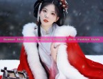 The Allure of Hanfu Fashion:The Elegant Fringes of Fans as Fashion Accessories