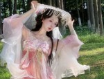 Ancient-Style Hanfu for Little Girls:A Purple Autumn and Winter Fashion Story