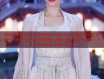 Mid-Autumn Festival:A Girls Traditional Hanfu Horseface Skirt and the Splendor of Chinese Heritage