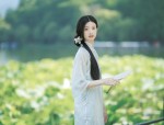 Rabbit-Inspired Fashion:The Blend of Hanfu with Rabbit-Themed Apparel