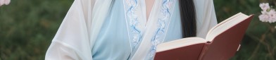 The Splendor of Traditional Cheongsam:The Revival of the Flower-Adorned Qipao