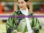 Closing Down Sale:A Final Farewell to Traditional Hanfu Fashion