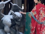 Embracing Traditional Elegance:Original Hanfu Fashion by Yujin