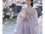 Winter Splendor:The Enchanting Red Cheongsam