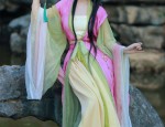 The Exclusive Fans for the Horseface Skirt:A Cultural Exploration