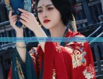 Children in Blue and White Porcelain Hanfu Fashion