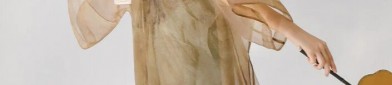 The Splendid Charm of a Water-Sleeve Hanfu Lady