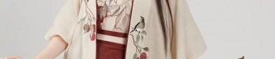 Seductive allure of Cheongsam:Unveiling the art of teasing in traditional Chinese attire
