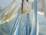 Embracing Summer in a New Chinese Style:The Qipao Womans Fashion Revolution